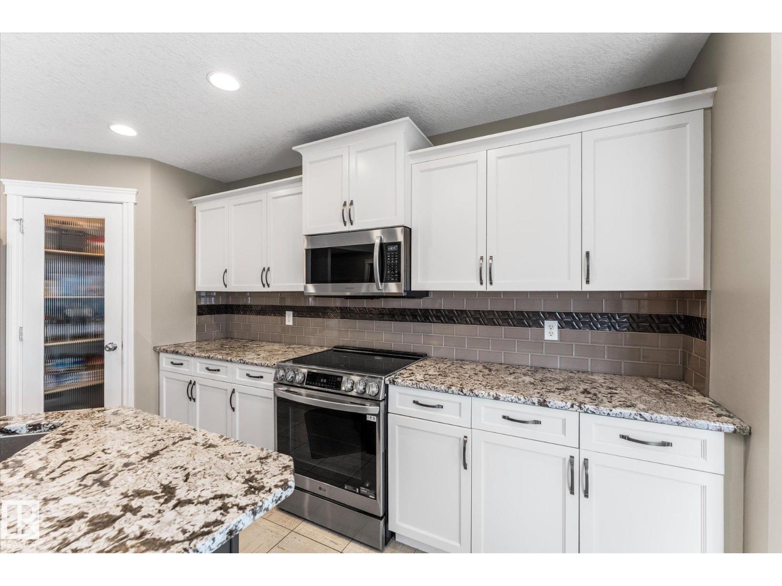 14 DEER PARK BV, Spruce Grove