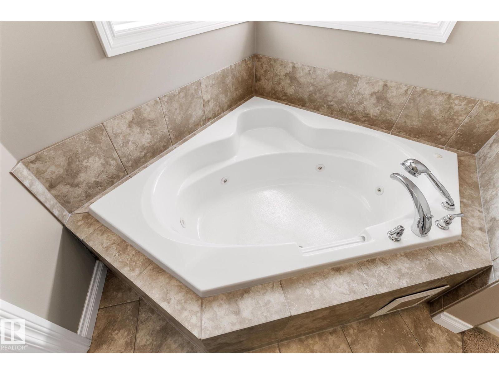 14 DEER PARK BV, Spruce Grove