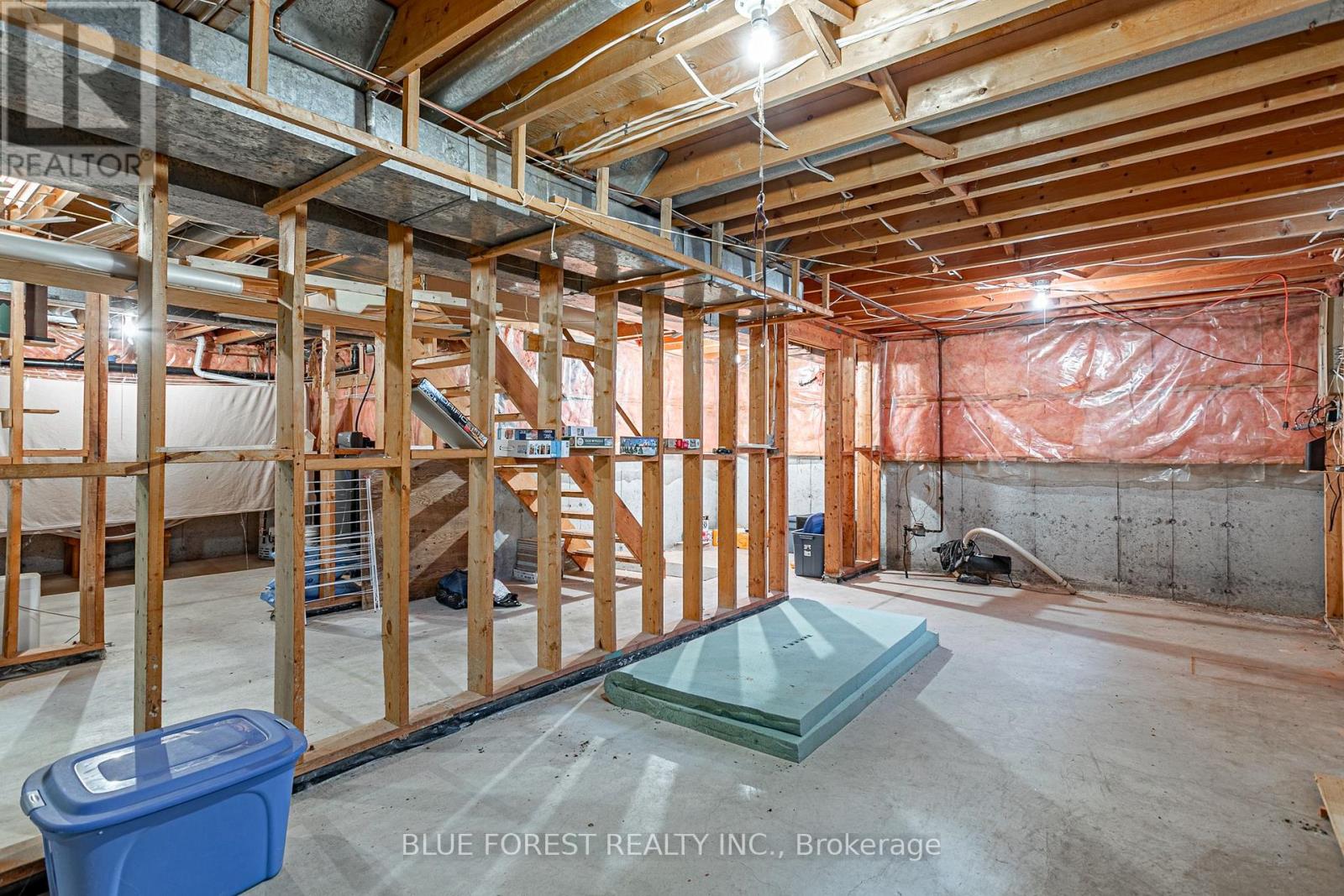 188 SCARLETT CIRCLE Property Photo