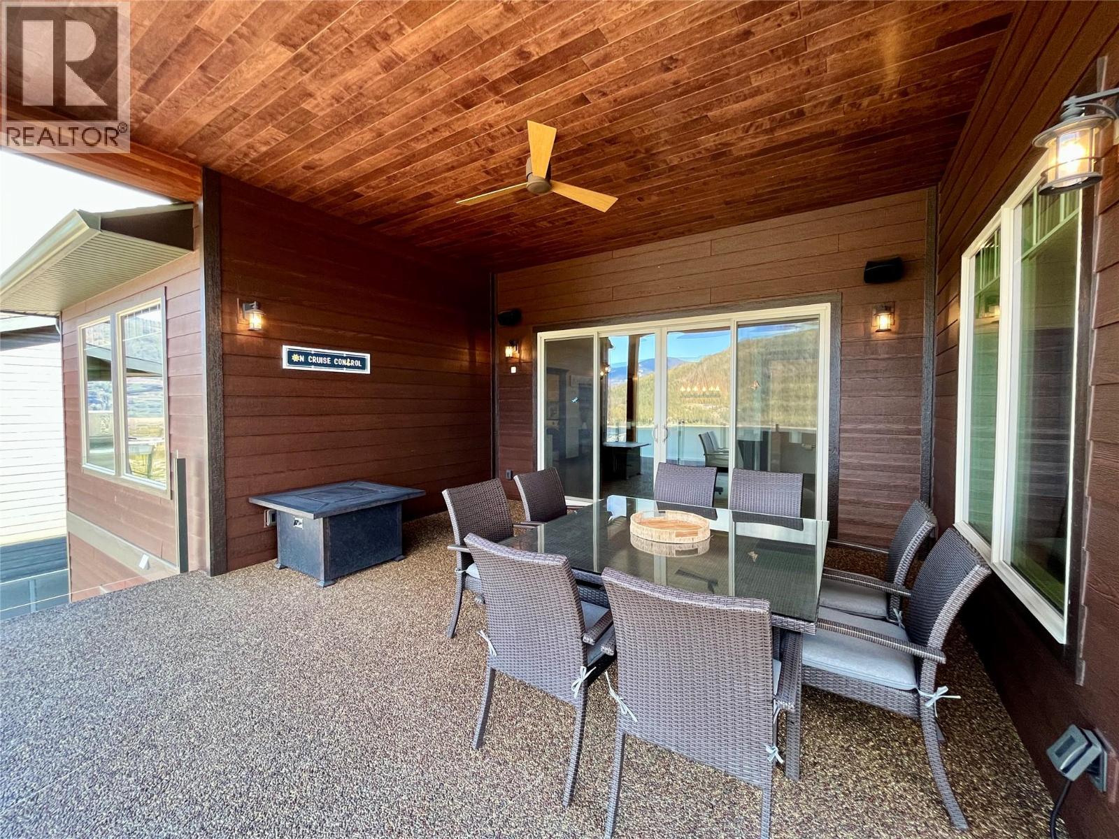 230 Sunset Drive, Sicamous