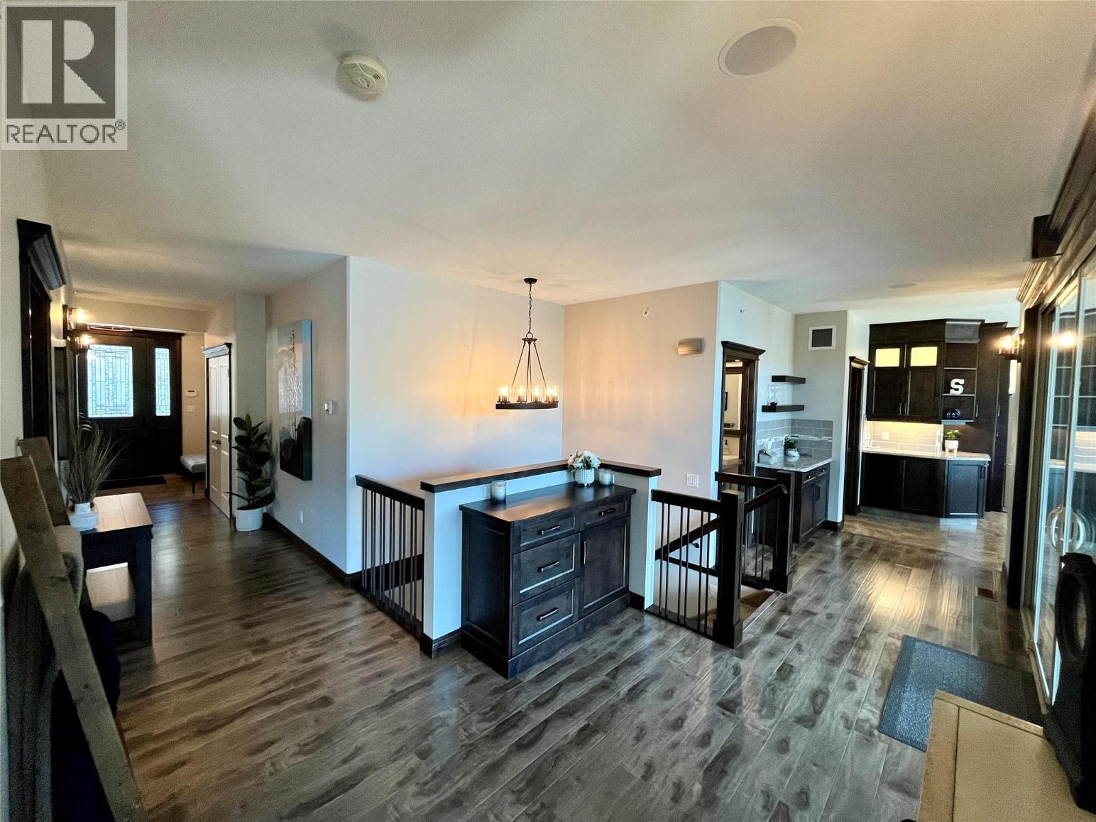 230 Sunset Drive, Sicamous