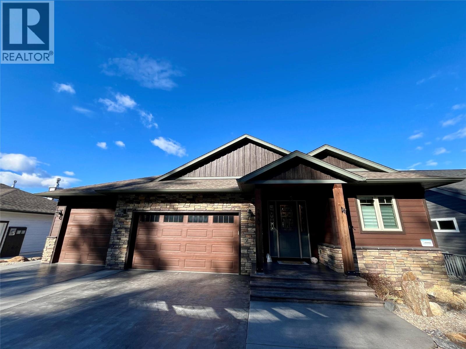 230 Sunset Drive, Sicamous