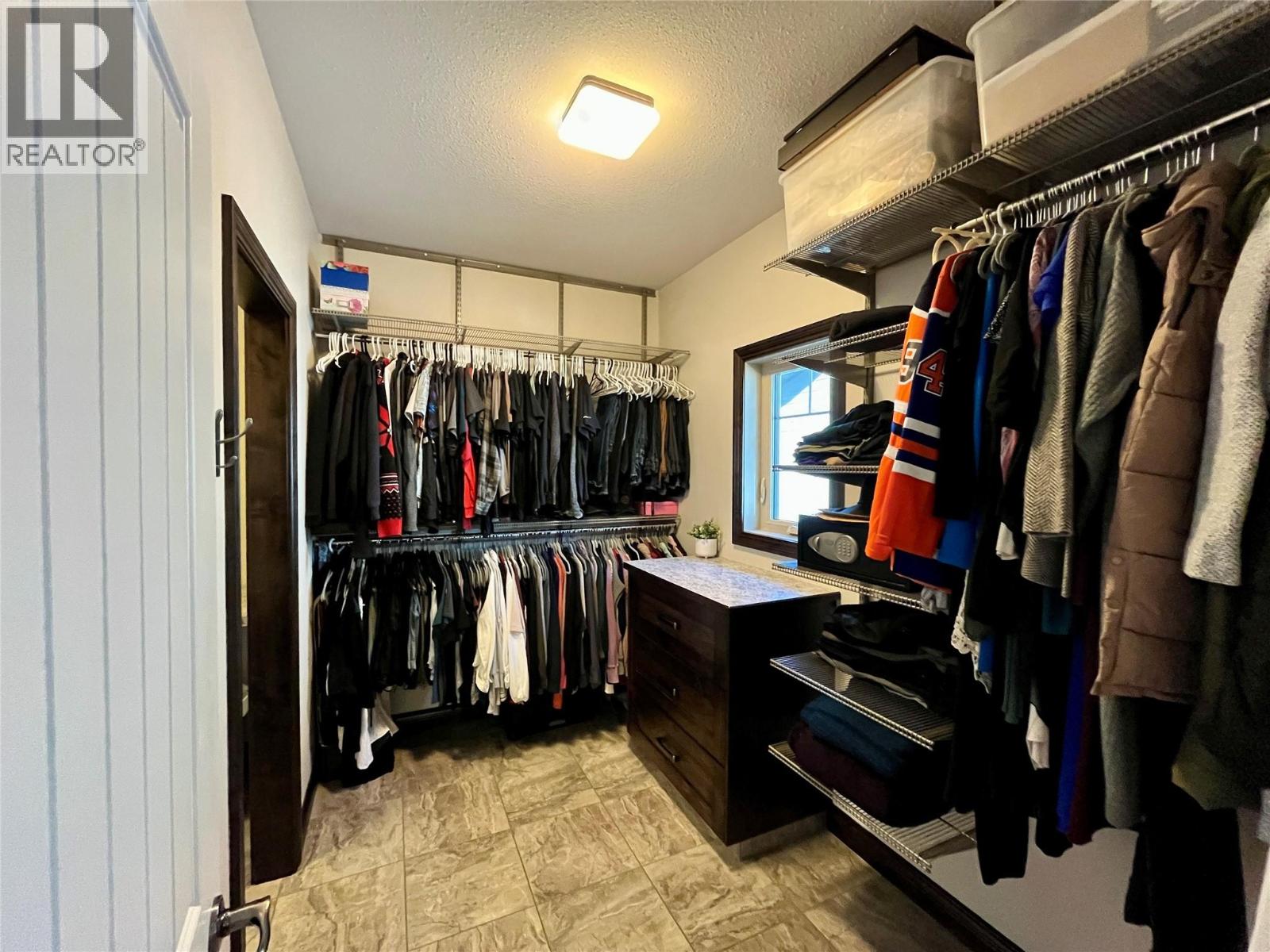 230 Sunset Drive, Sicamous