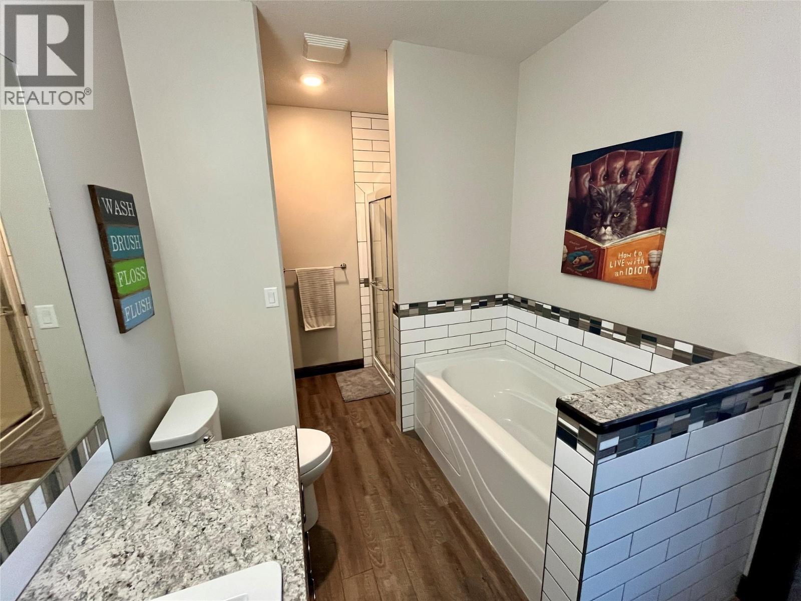 230 Sunset Drive, Sicamous