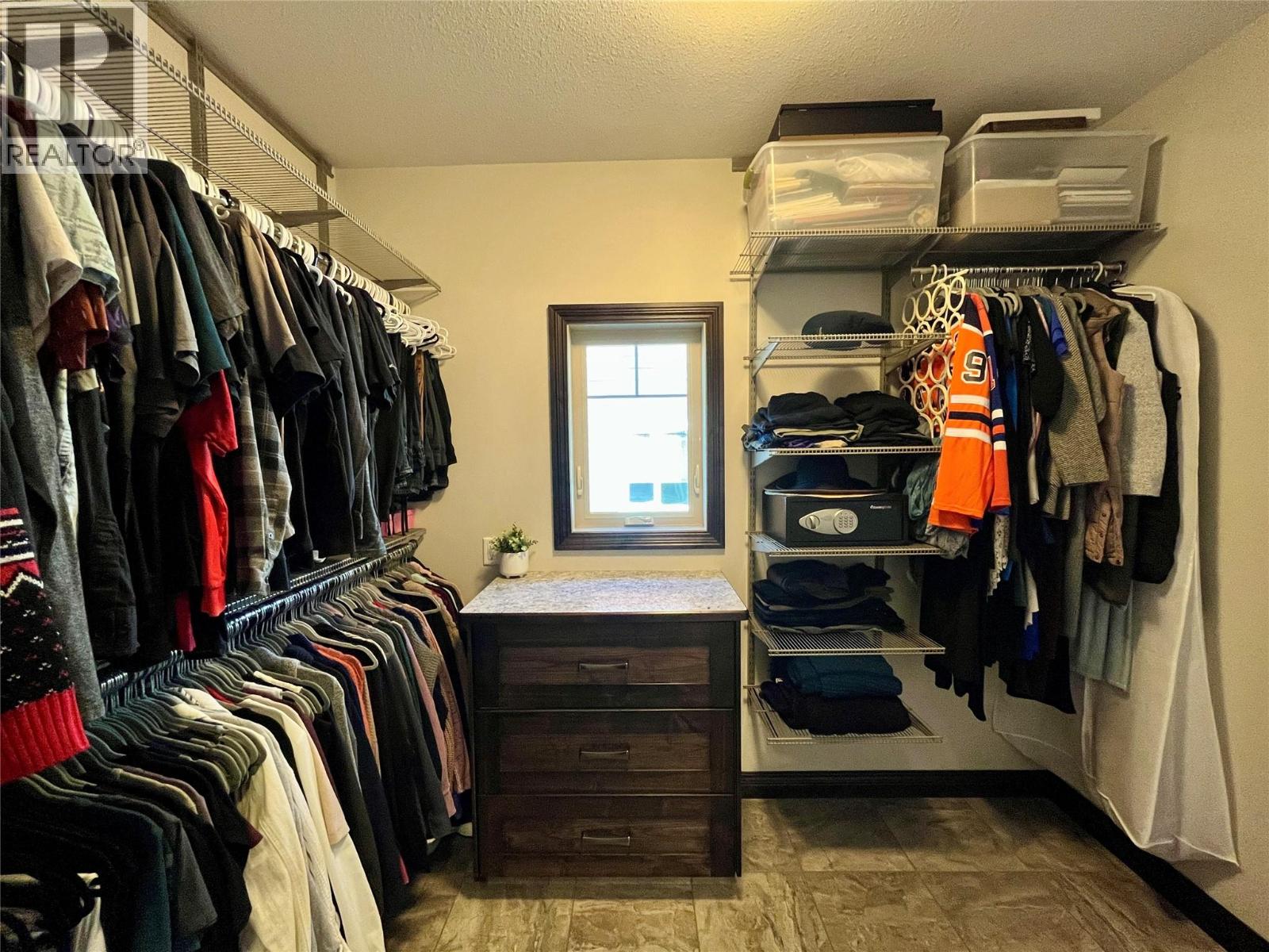 230 Sunset Drive, Sicamous