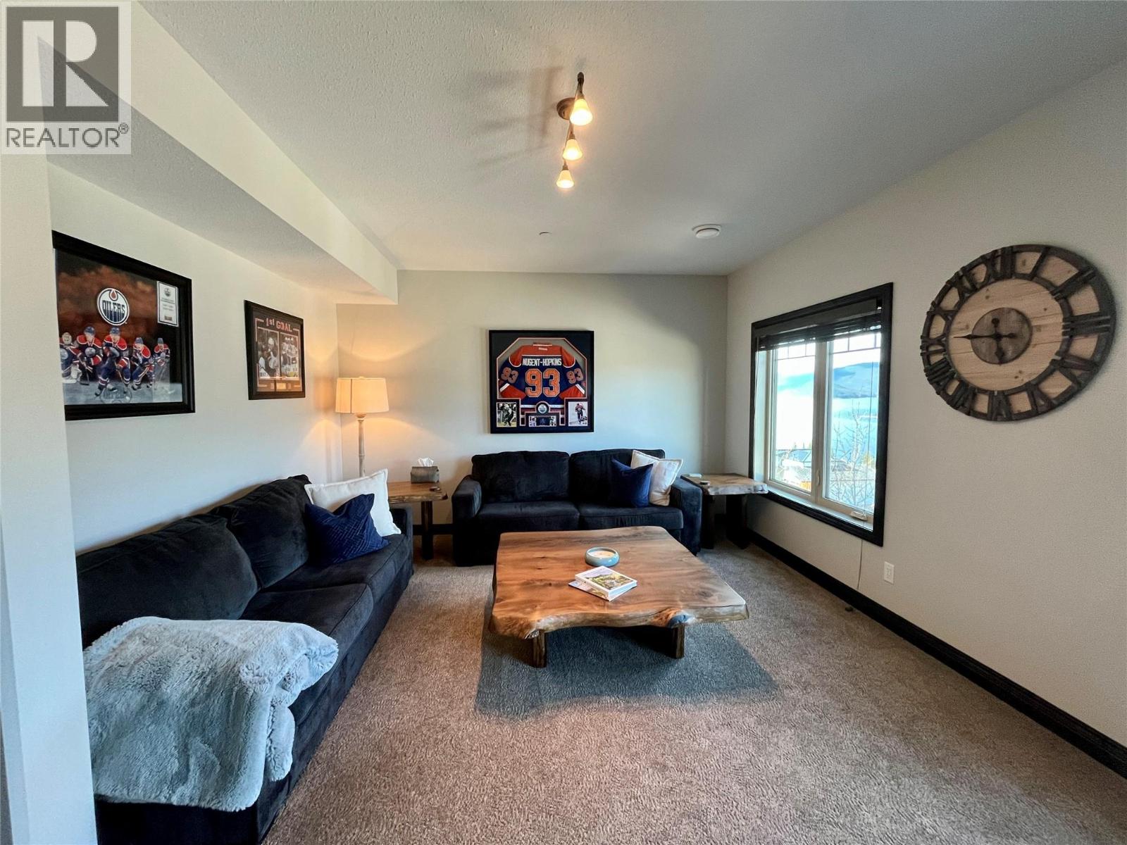 230 Sunset Drive, Sicamous