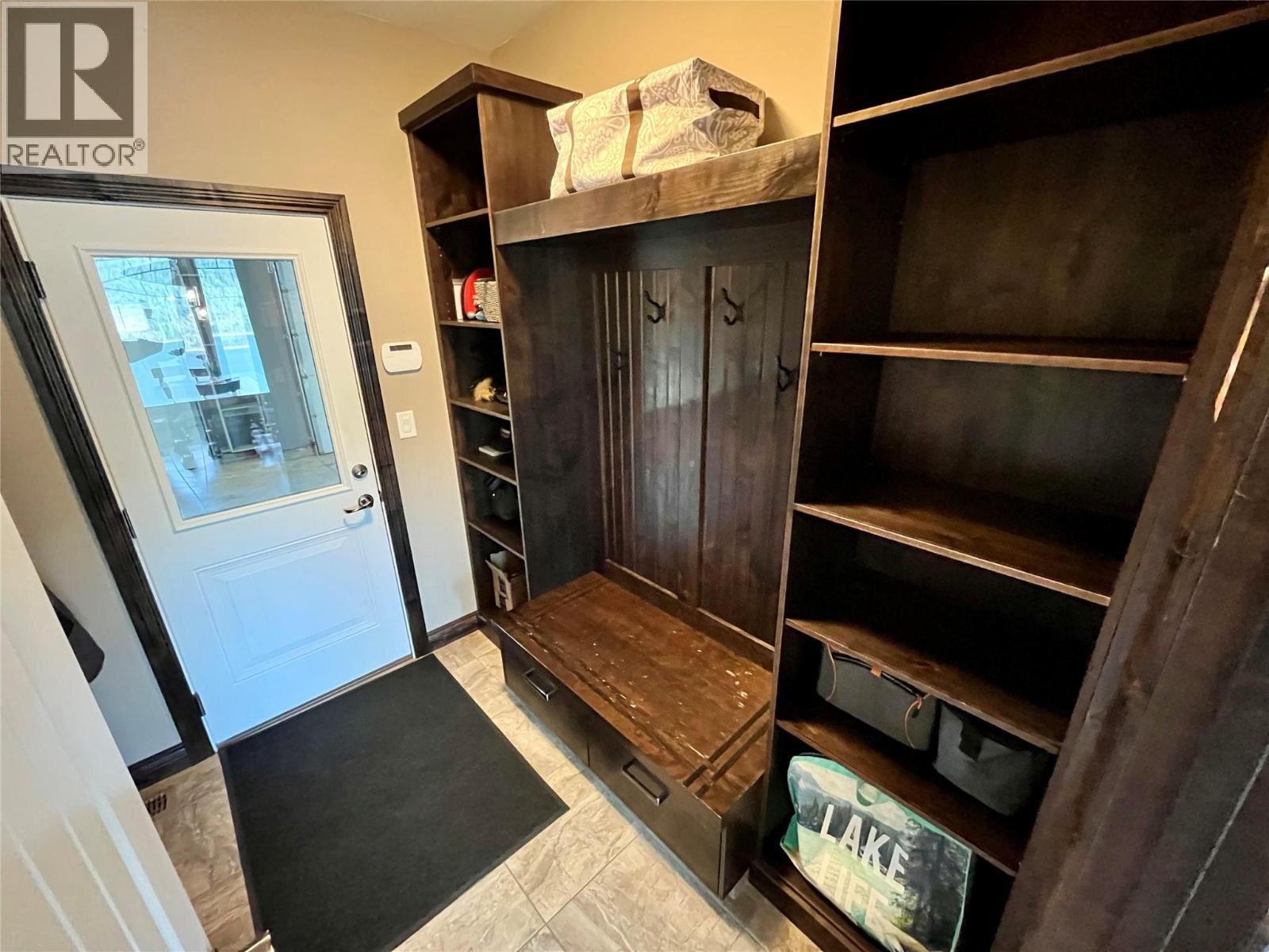 230 Sunset Drive, Sicamous