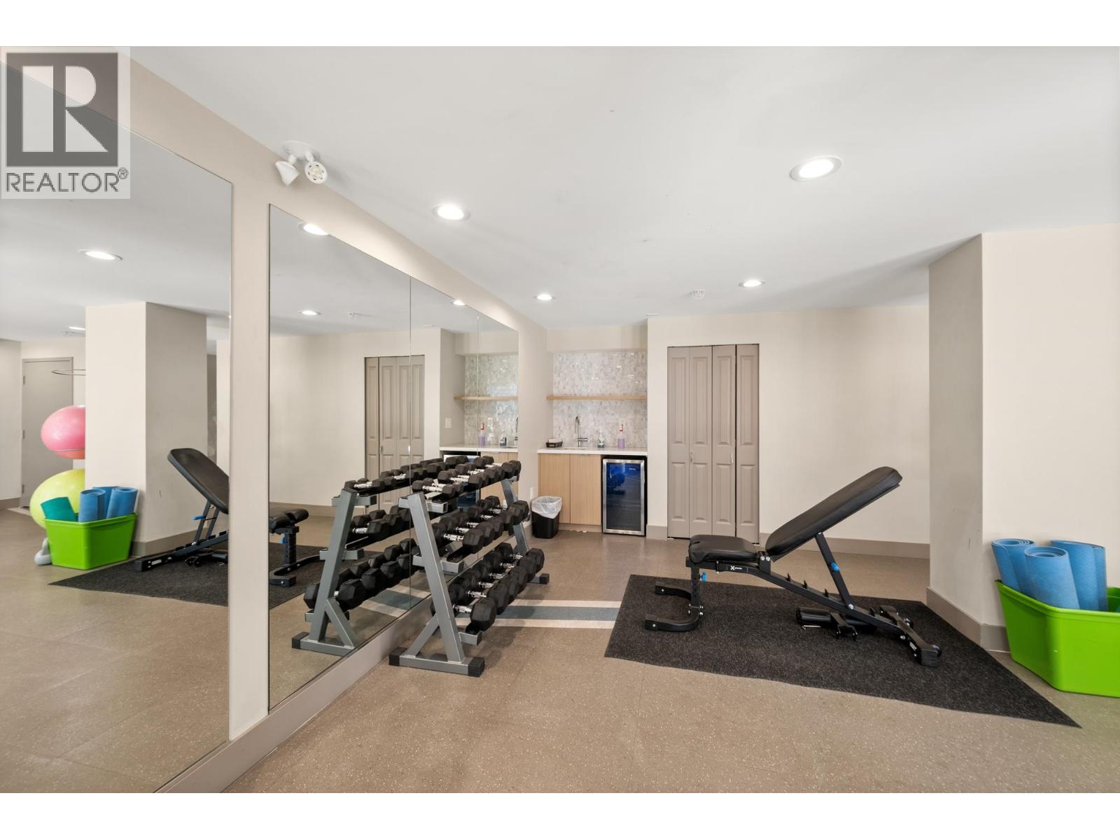 303 3188 RIVERWALK AVENUE, Vancouver