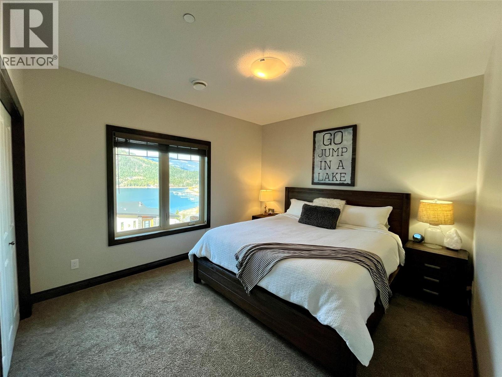 230 Sunset Drive, Sicamous