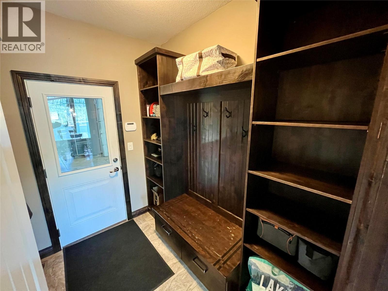 230 Sunset Drive, Sicamous