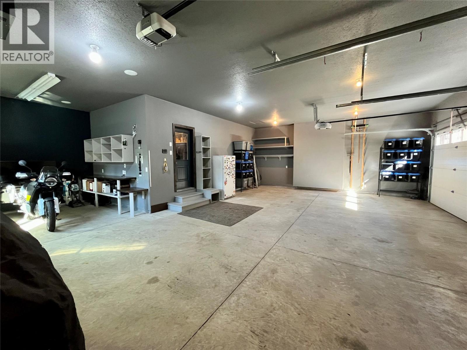 230 Sunset Drive, Sicamous