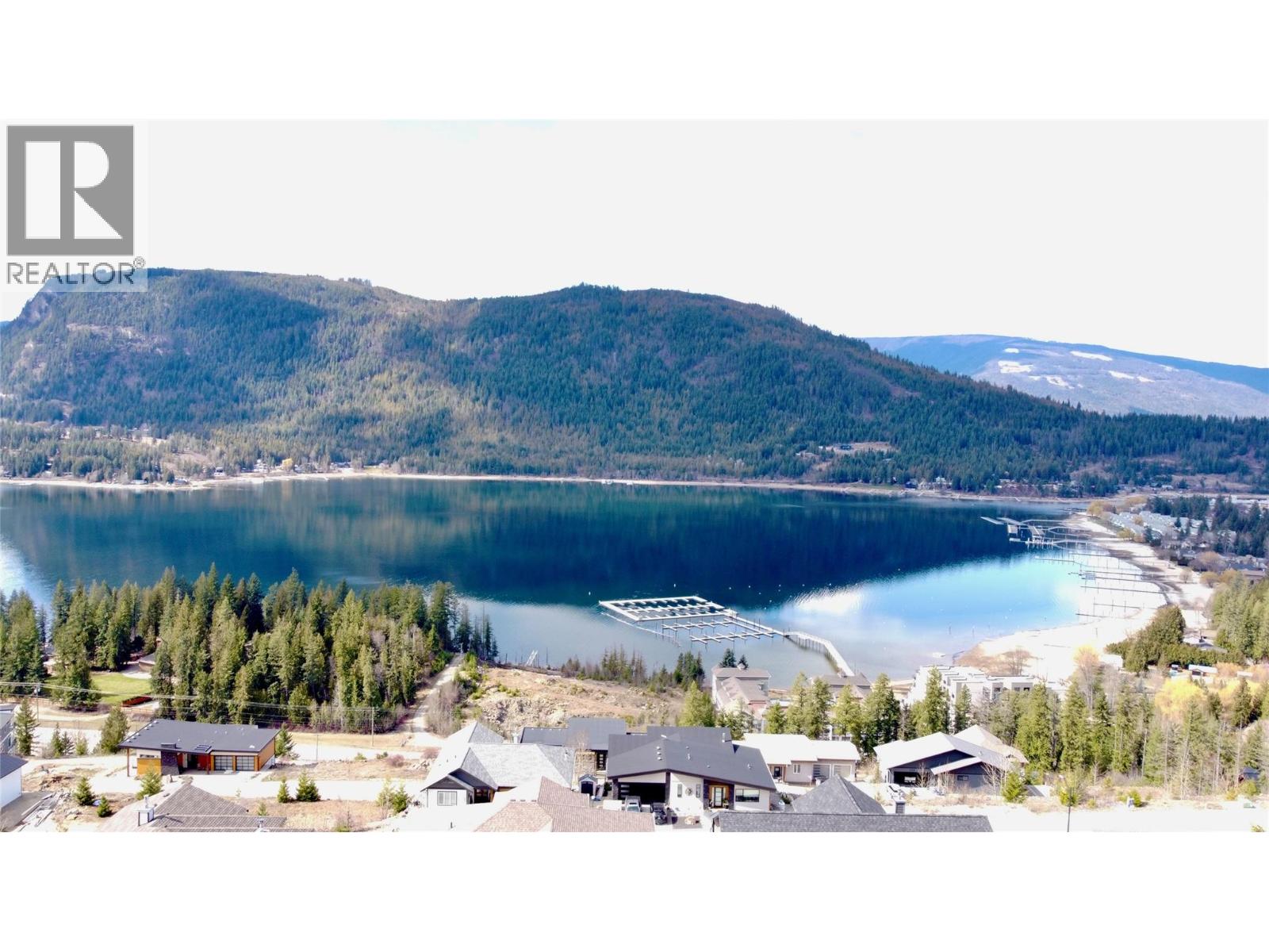 230 Sunset Drive, Sicamous