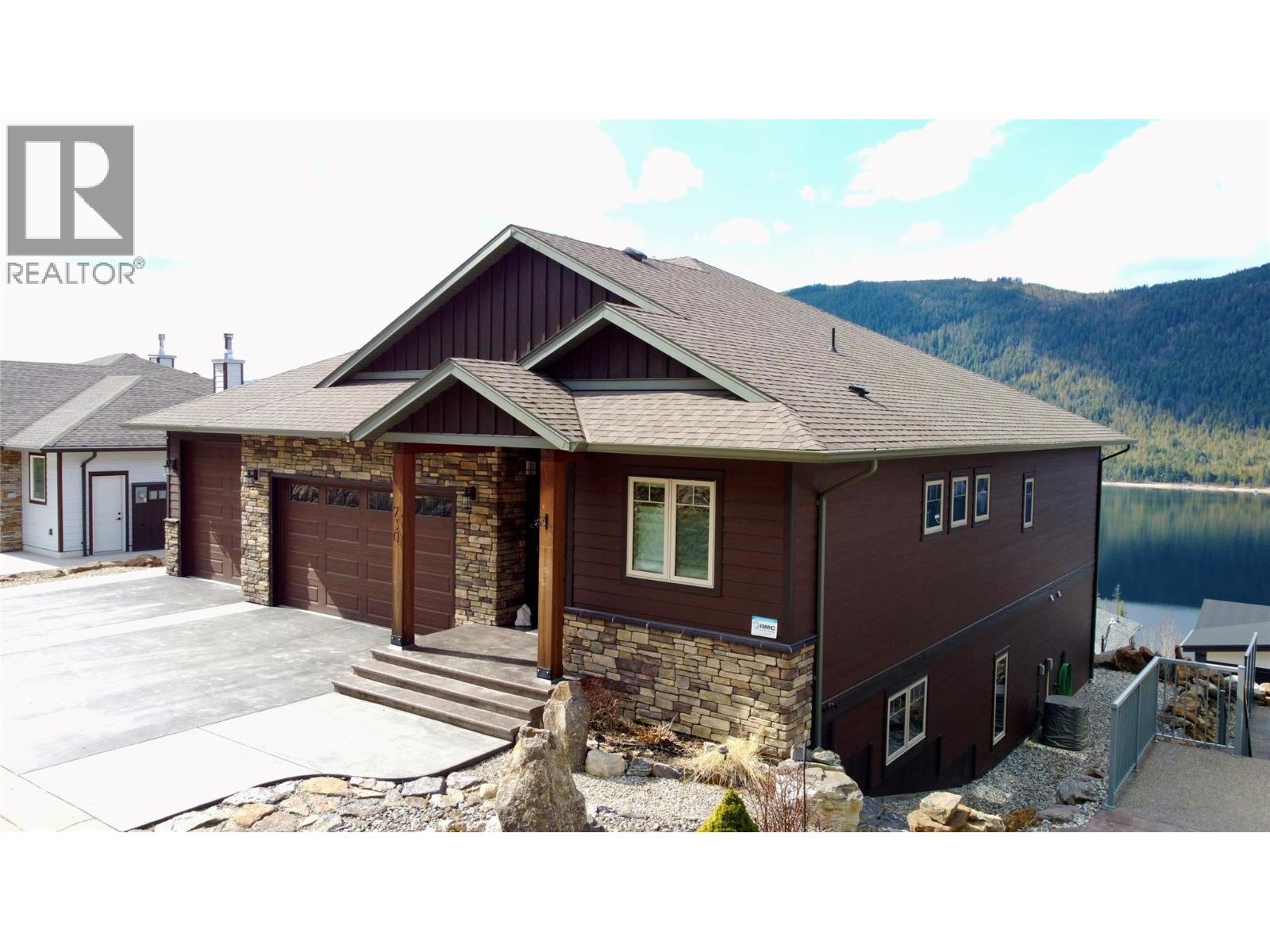 230 Sunset Drive, Sicamous