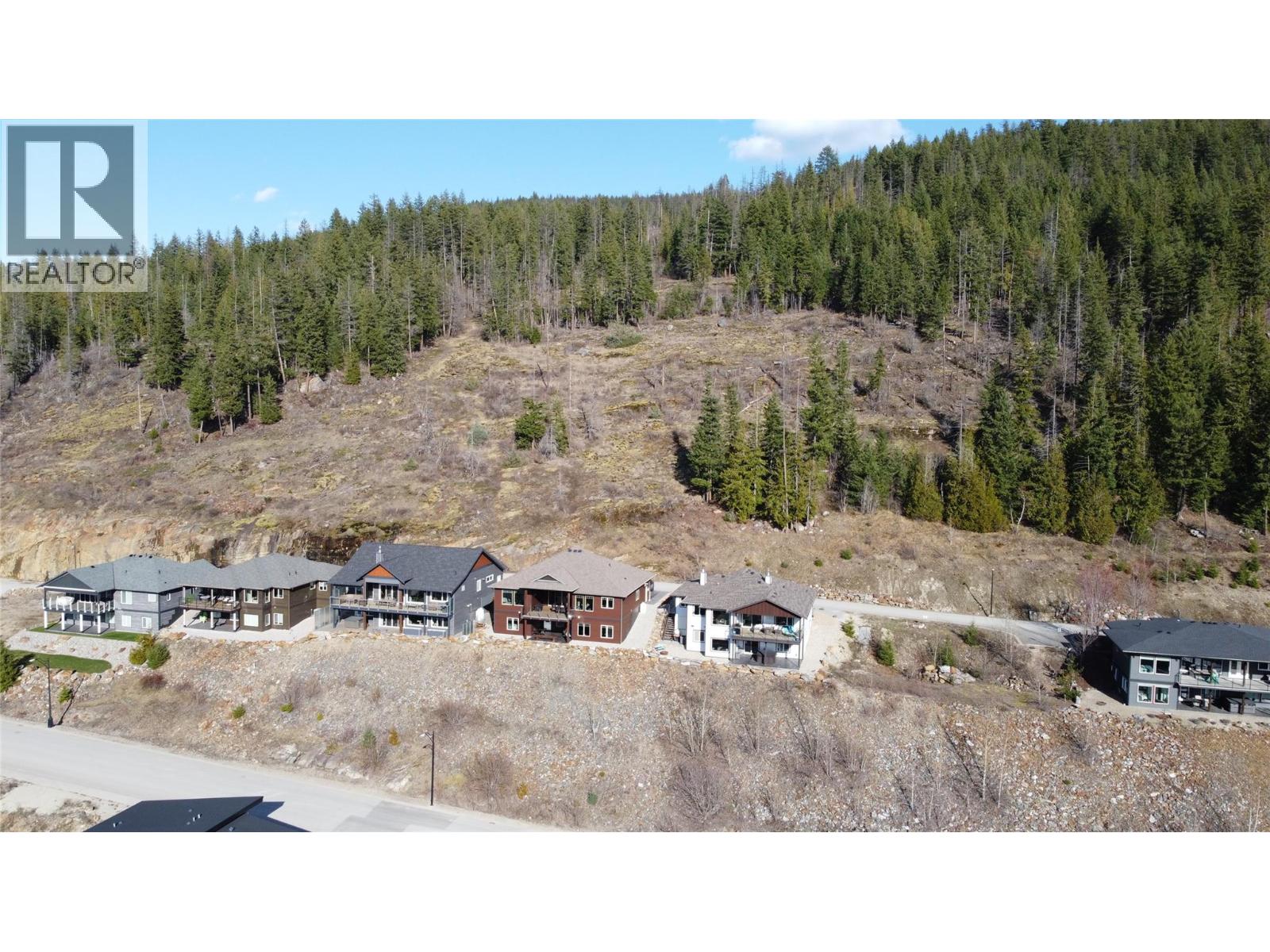 230 Sunset Drive, Sicamous
