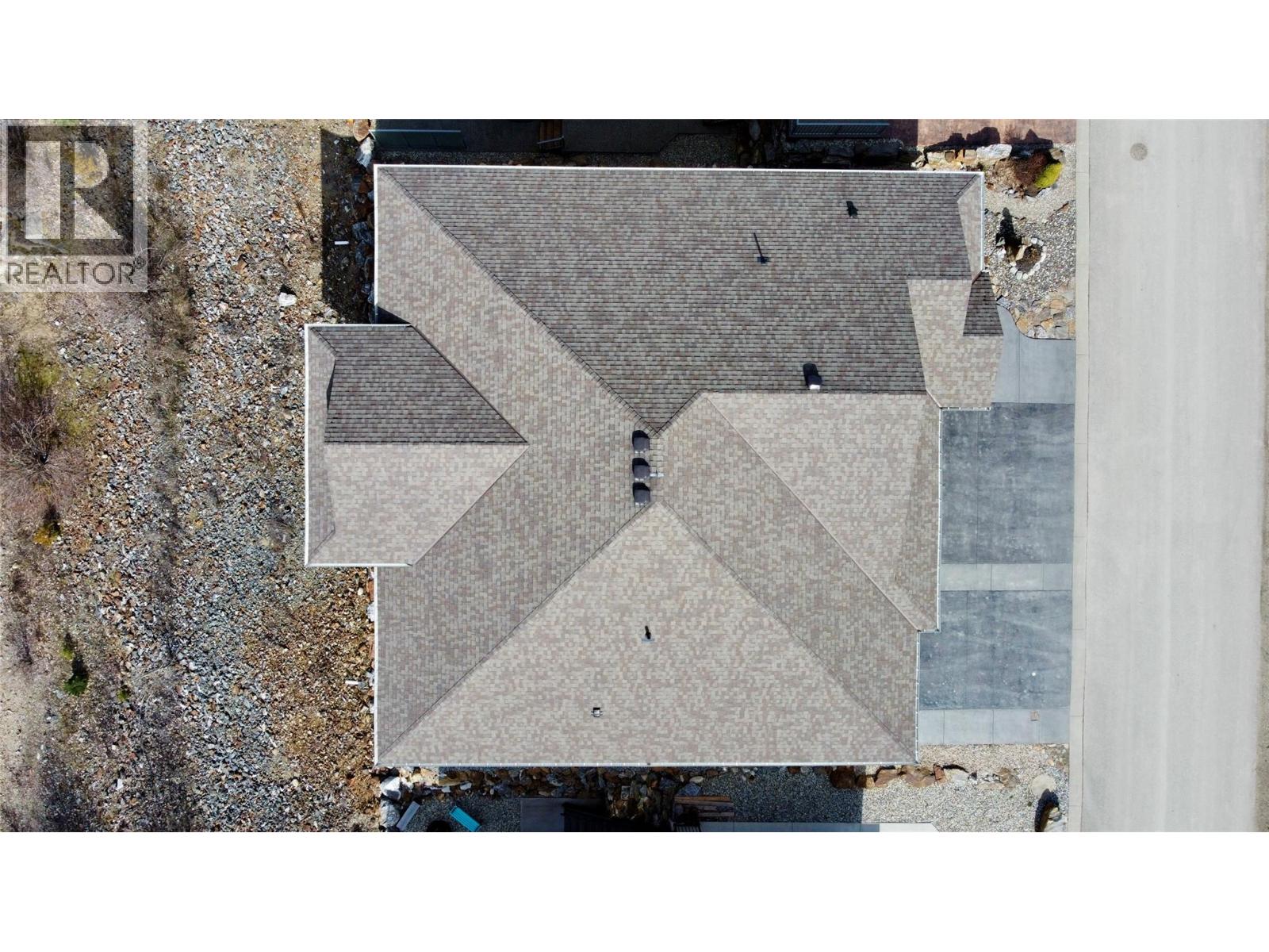 230 Sunset Drive, Sicamous