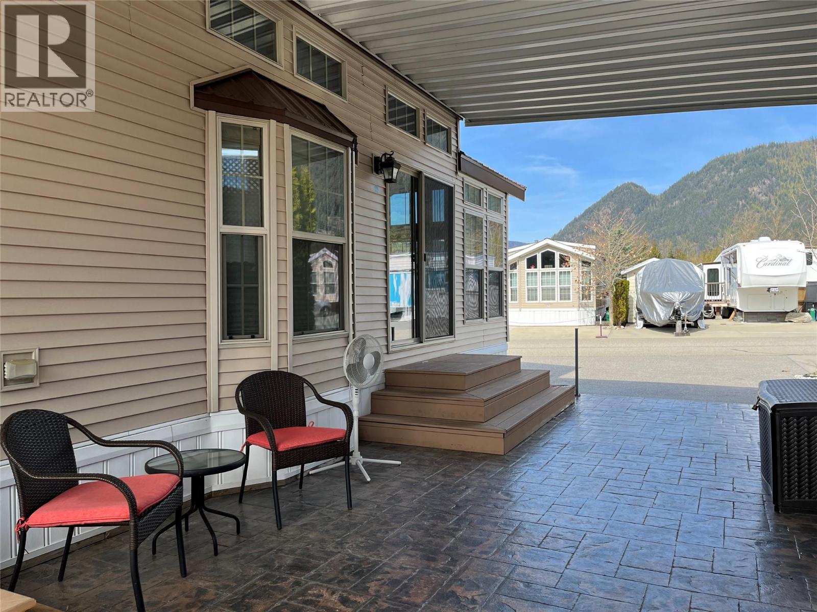 1383 Silver Sands Road Unit# 120, Sicamous