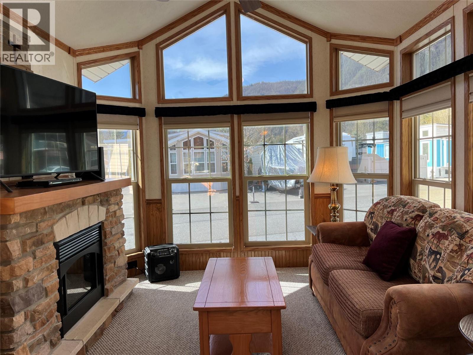 1383 Silver Sands Road Unit# 120, Sicamous