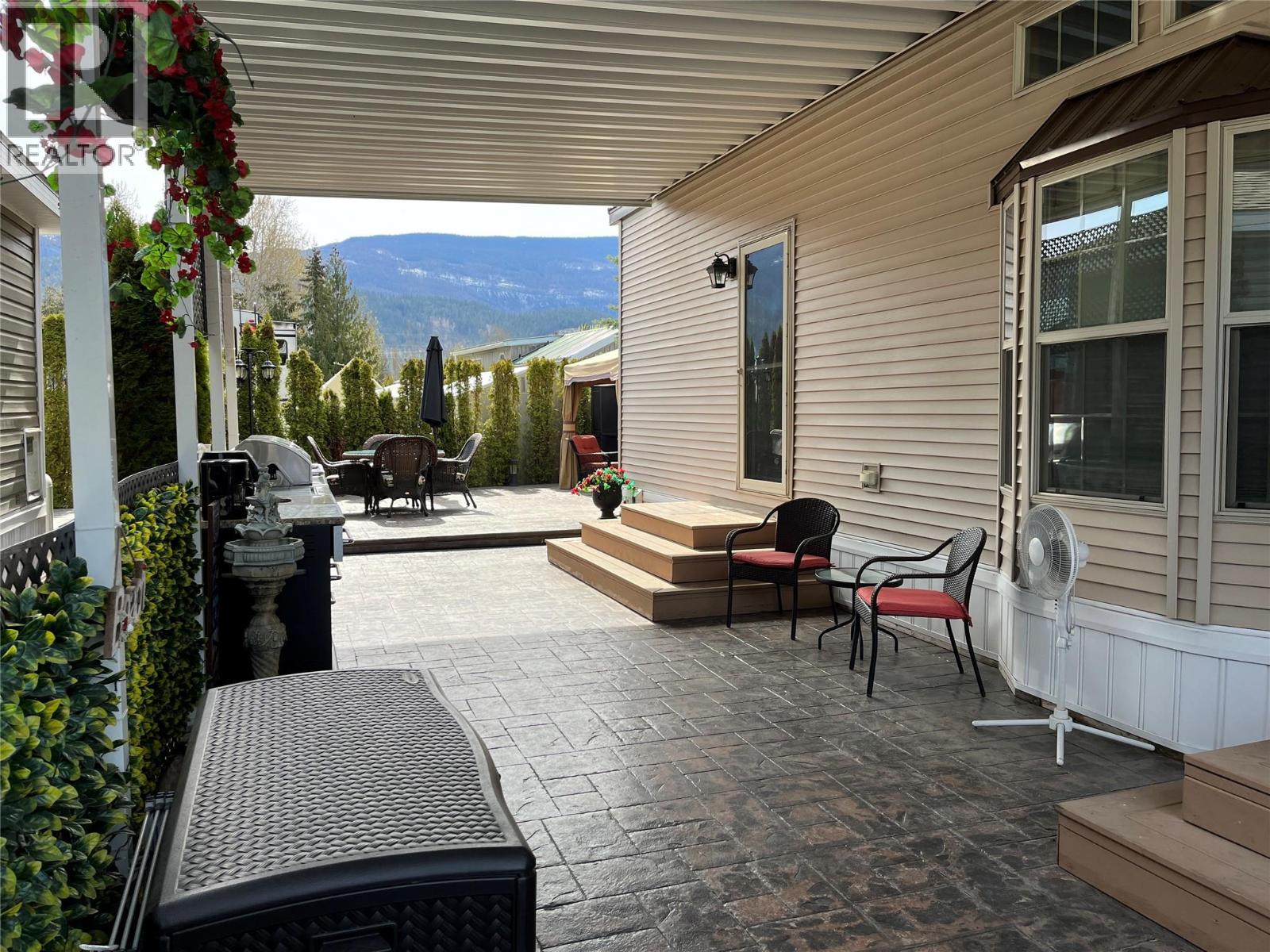 1383 Silver Sands Road Unit# 120, Sicamous