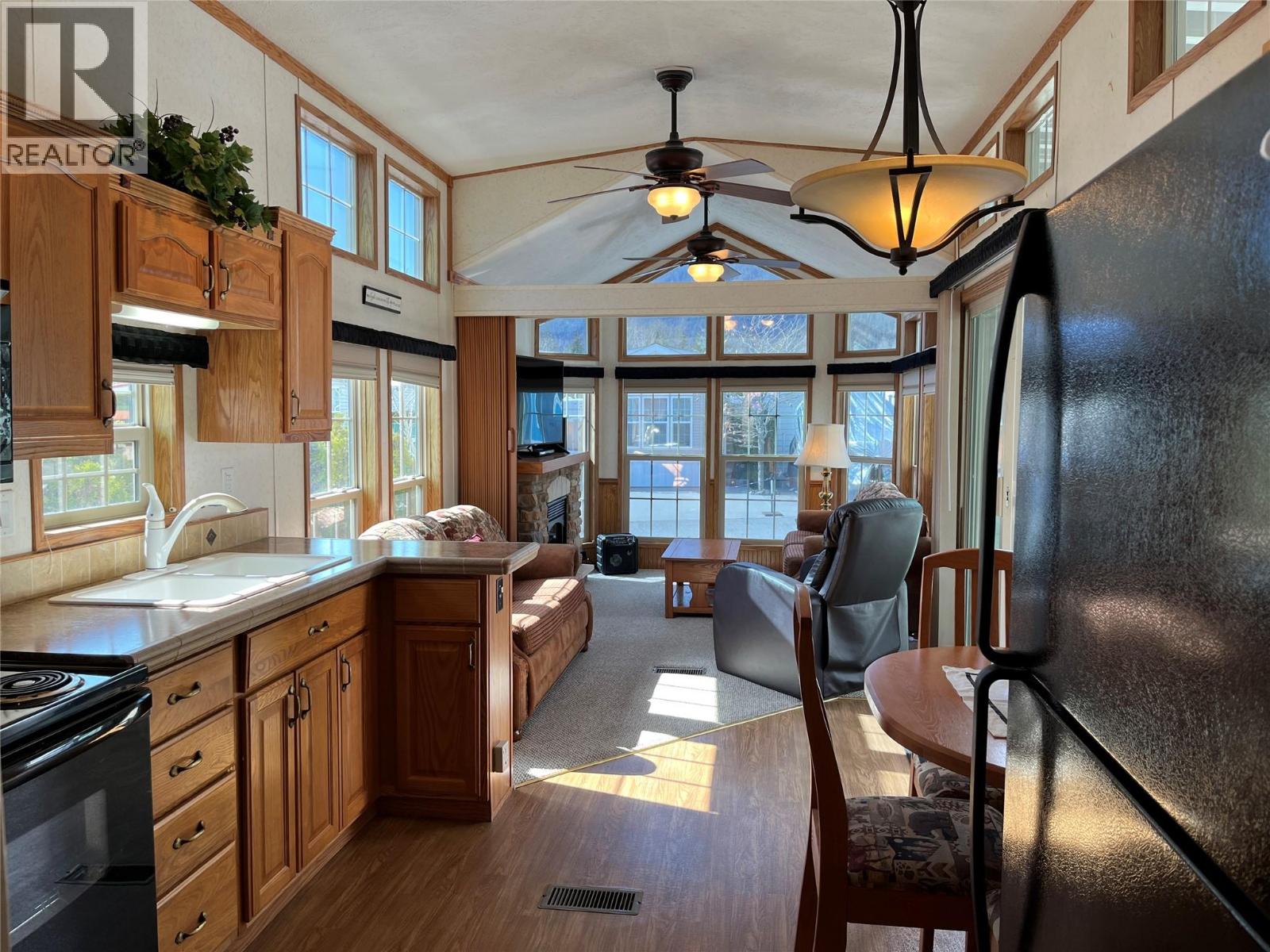 1383 Silver Sands Road Unit# 120, Sicamous