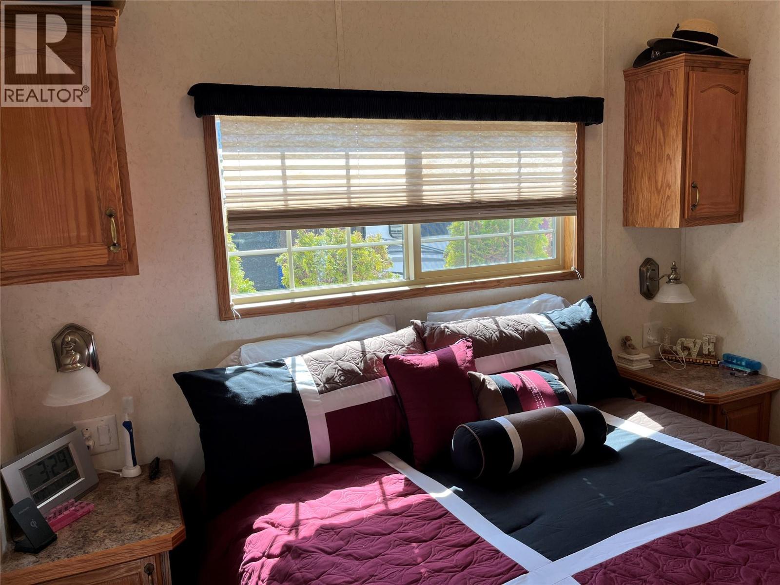 1383 Silver Sands Road Unit# 120, Sicamous