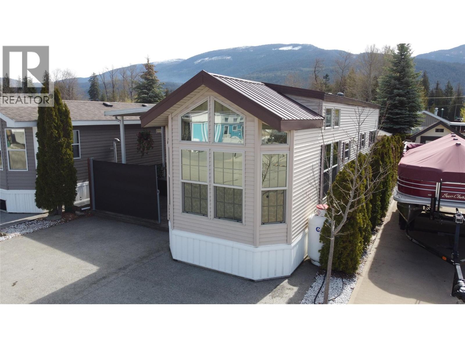 1383 Silver Sands Road Unit# 120, Sicamous