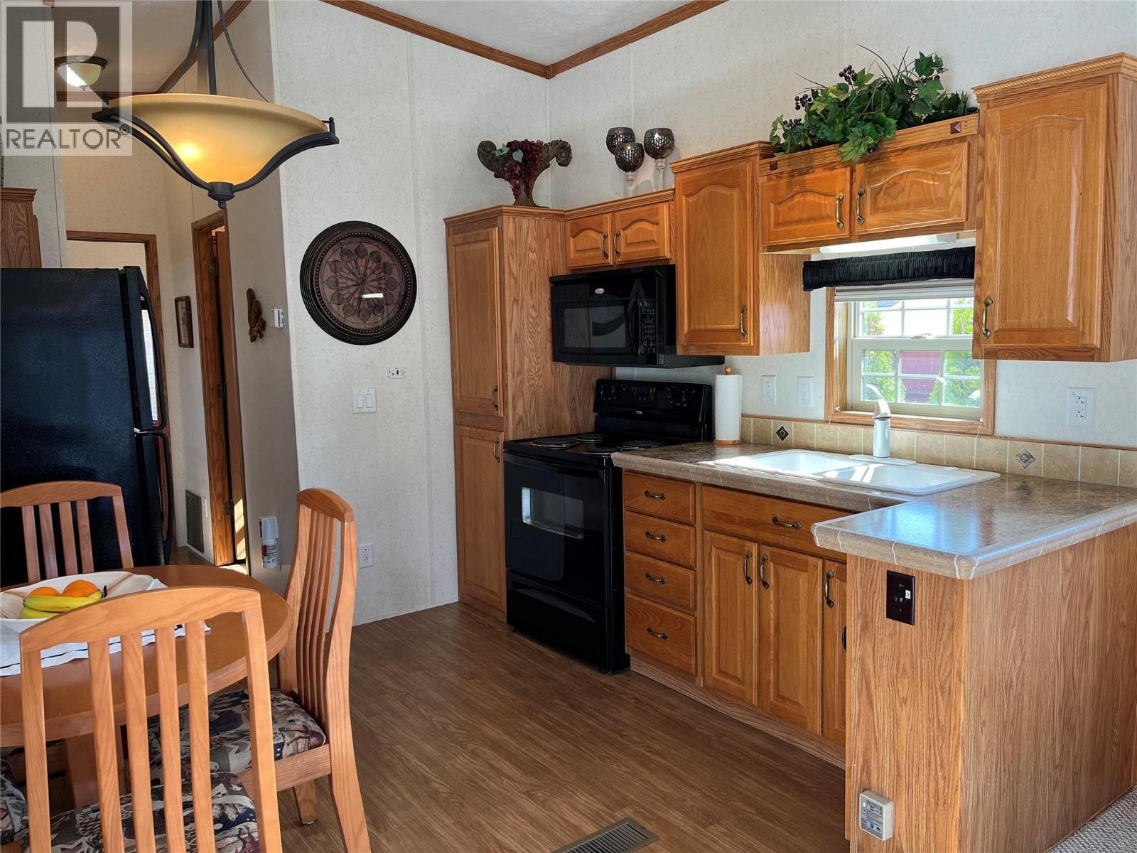 1383 Silver Sands Road Unit# 120, Sicamous