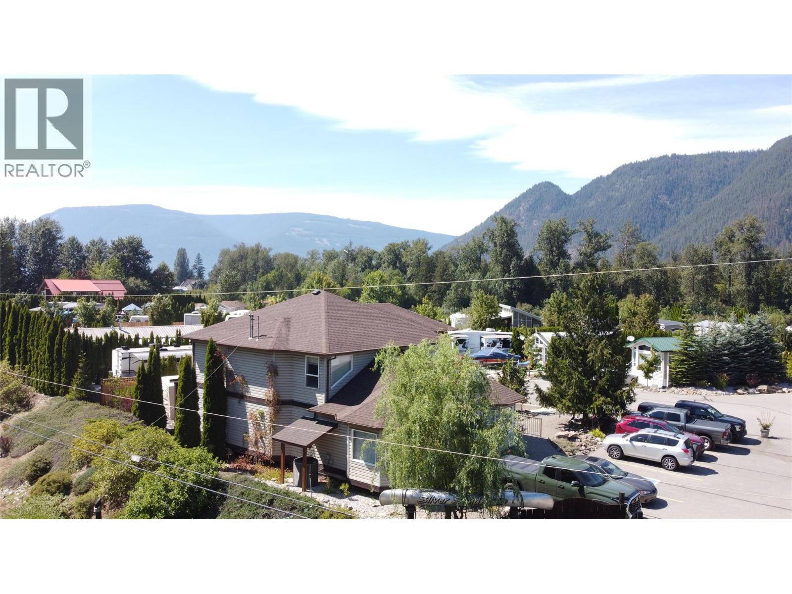 1383 Silver Sands Road Unit# 120, Sicamous