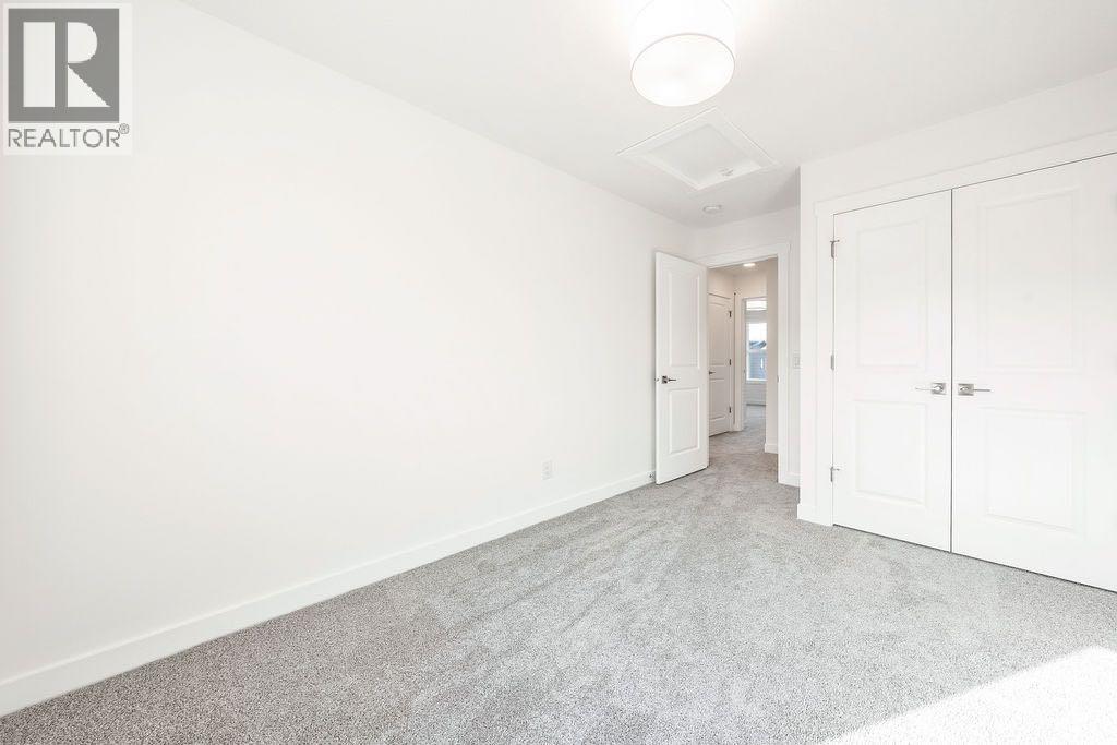 525 River Heights Drive, Cochrane