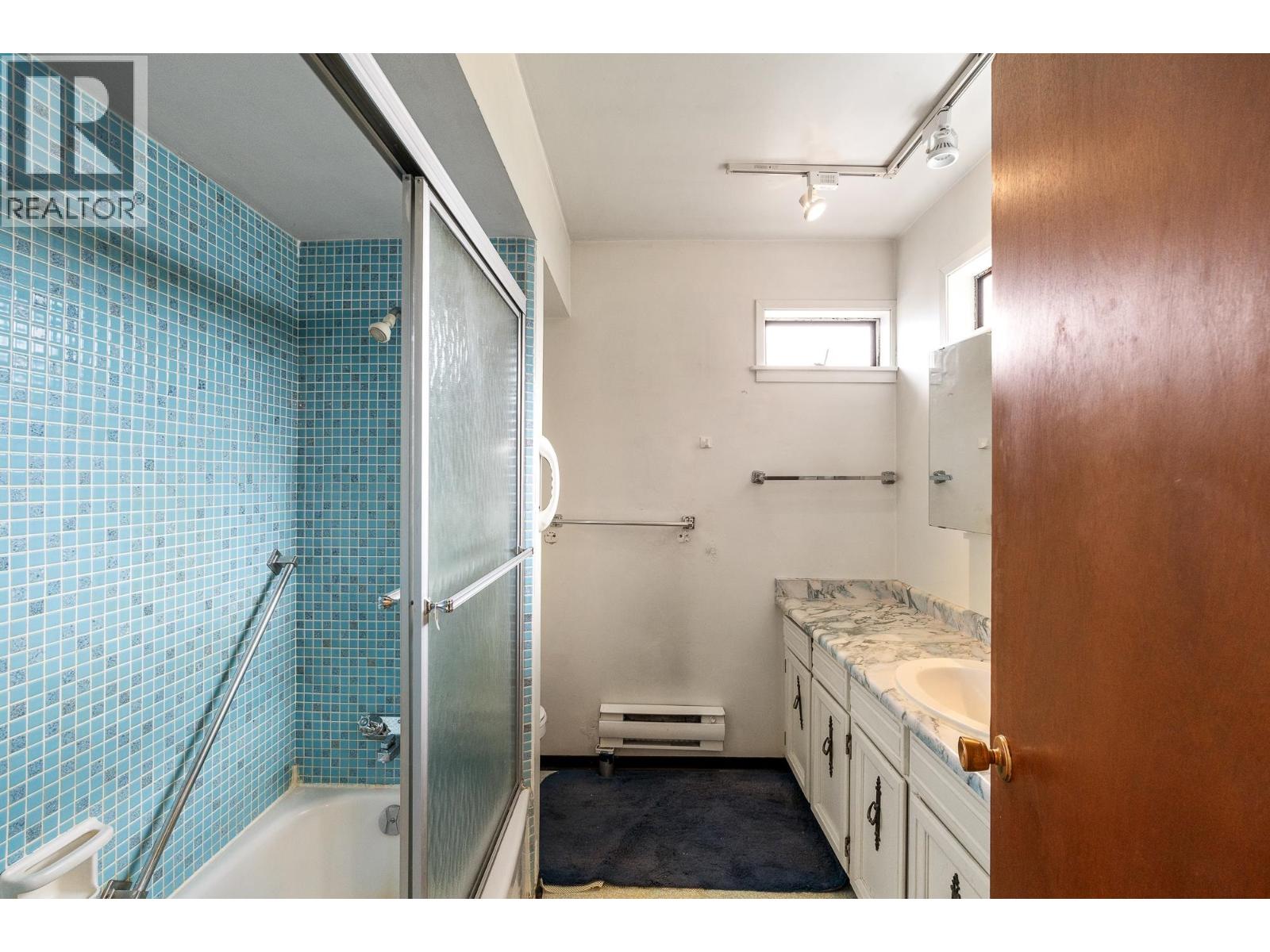 4667 SIMPSON AVENUE, Vancouver