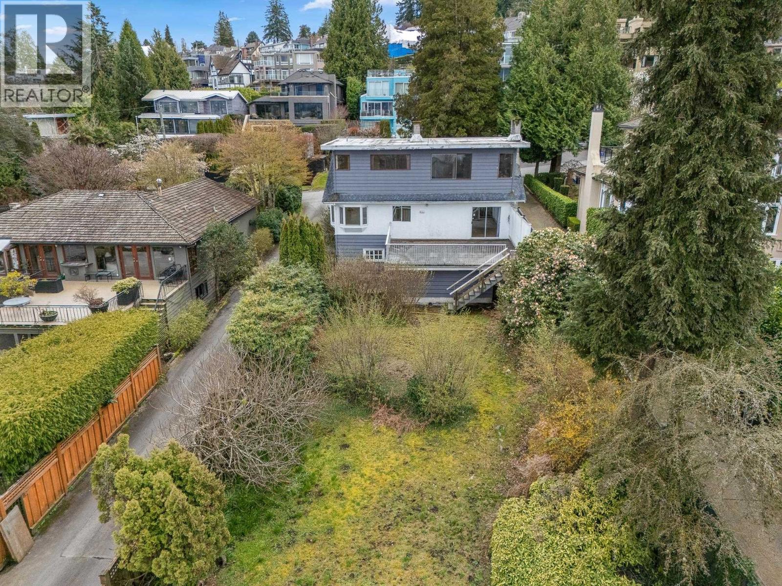 4667 SIMPSON AVENUE, Vancouver