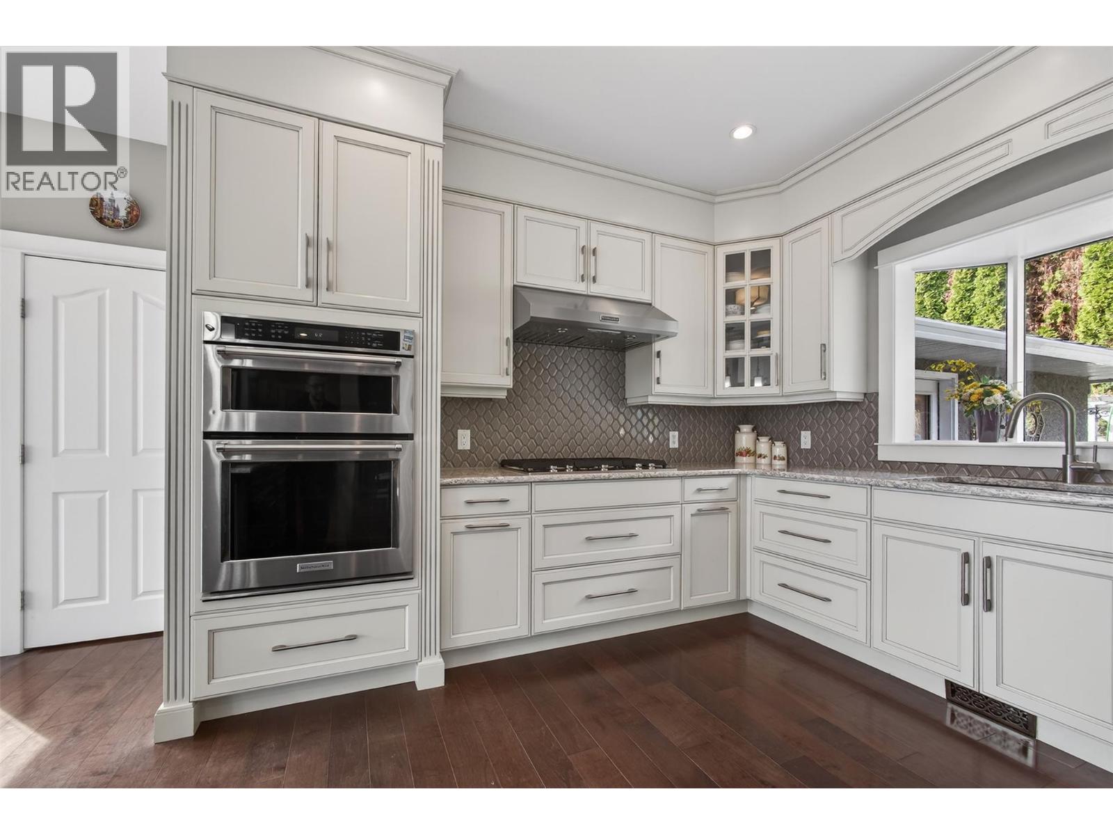 570 Casa Grande Drive, Kelowna