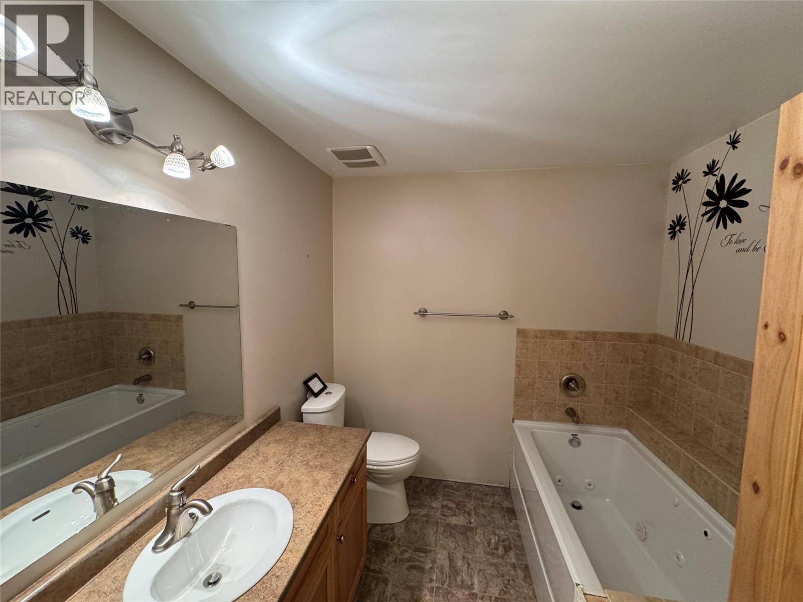 4492 Iron Mountain Road - 20
