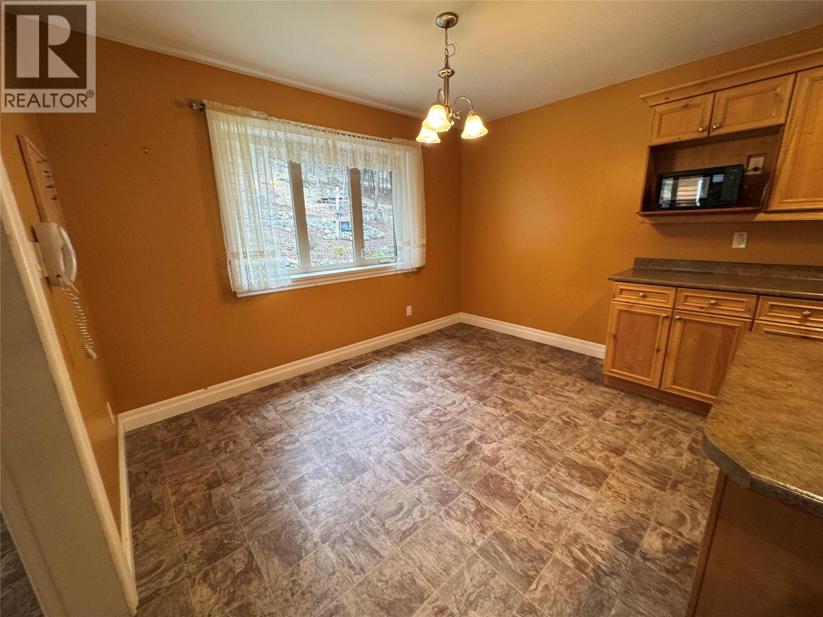 4492 Iron Mountain Road - 15