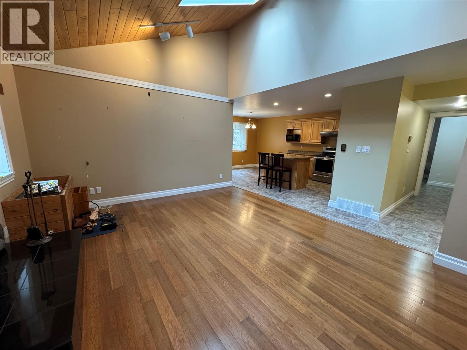4492 Iron Mountain Road - 11
