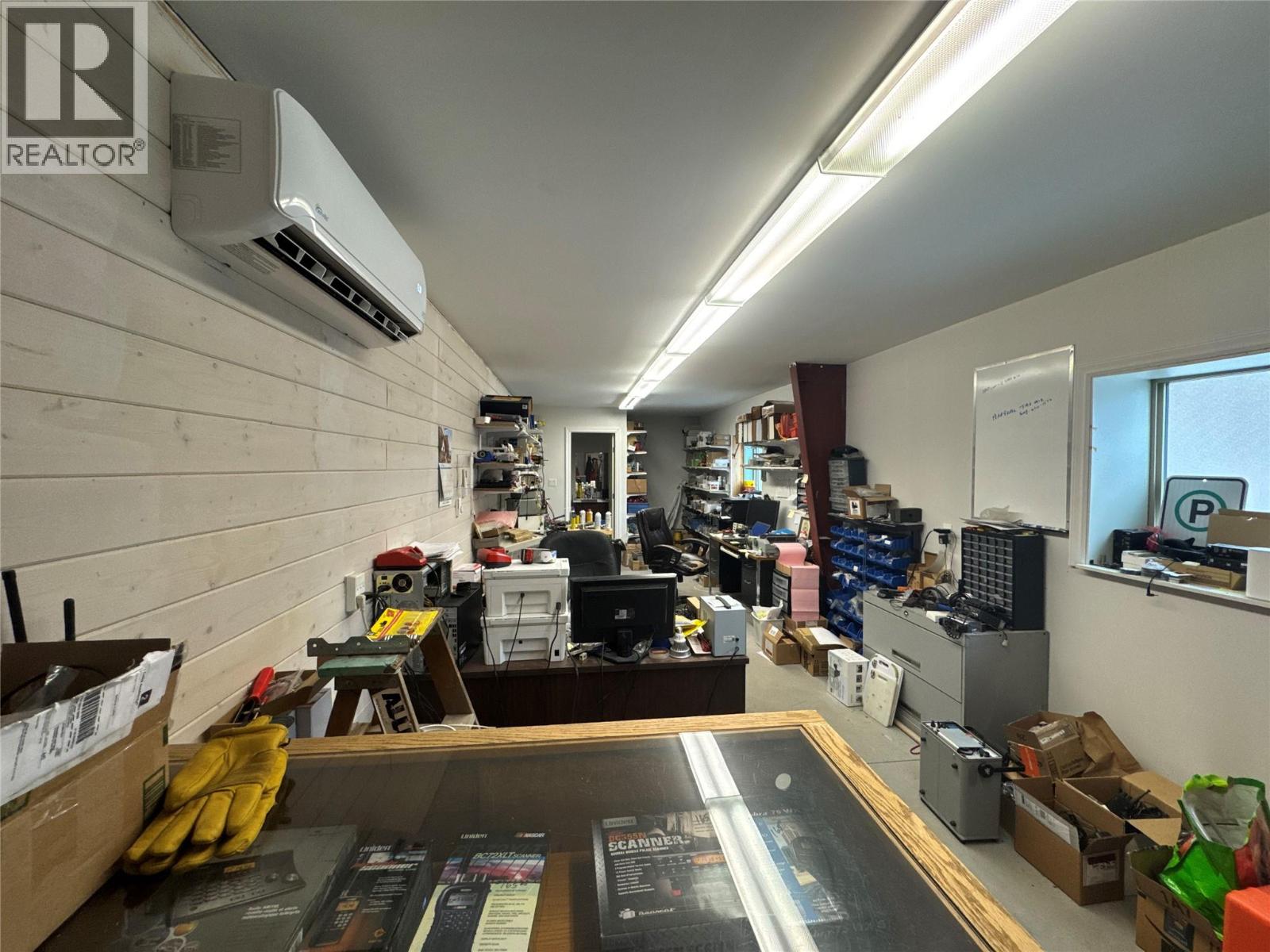 4492 Iron Mountain Road - 32