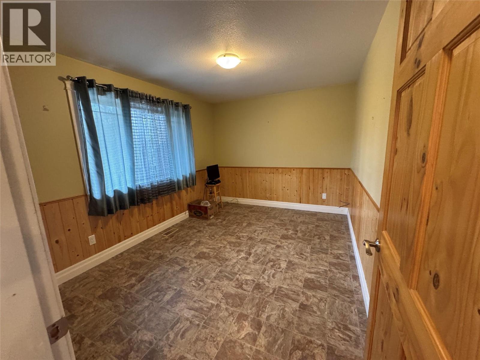 4492 Iron Mountain Road - 6