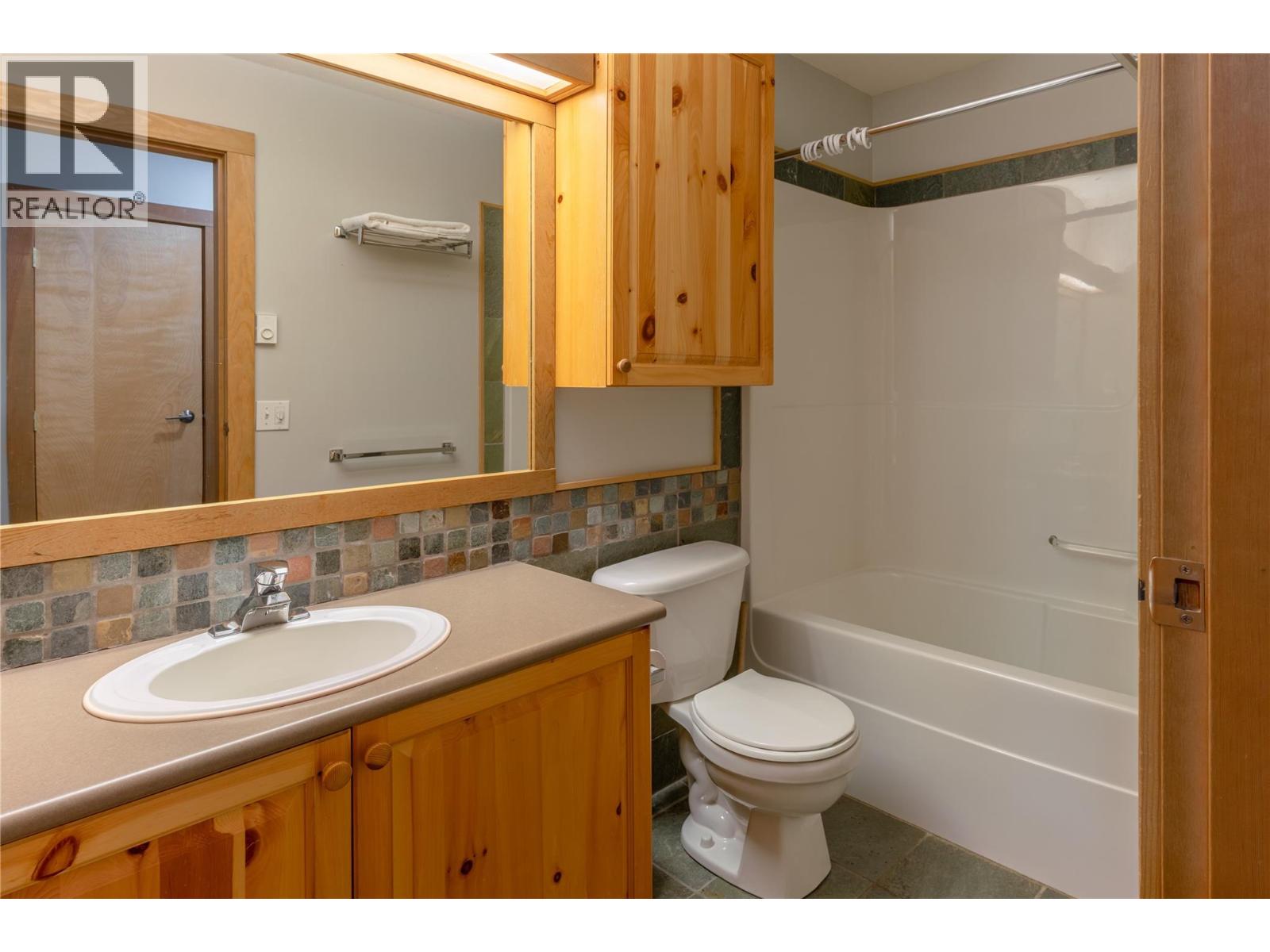 #307/309 5335 Big White Road - 8