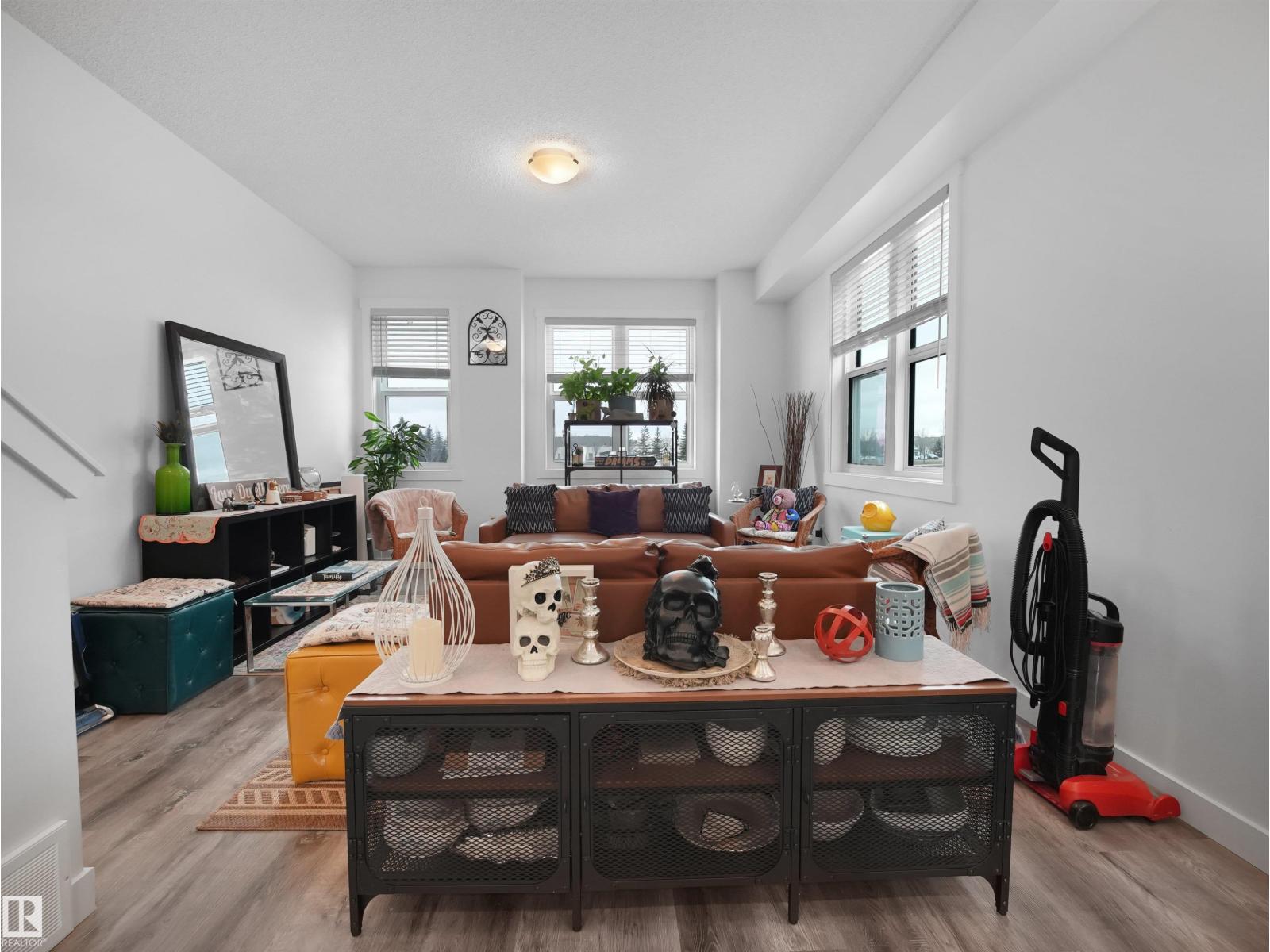 #64 655 WATT BV SW, Edmonton