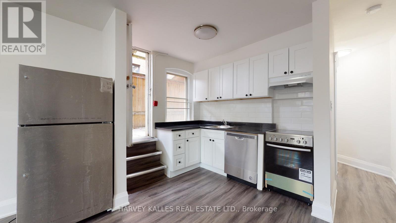 1 - 1065 BATHURST STREET