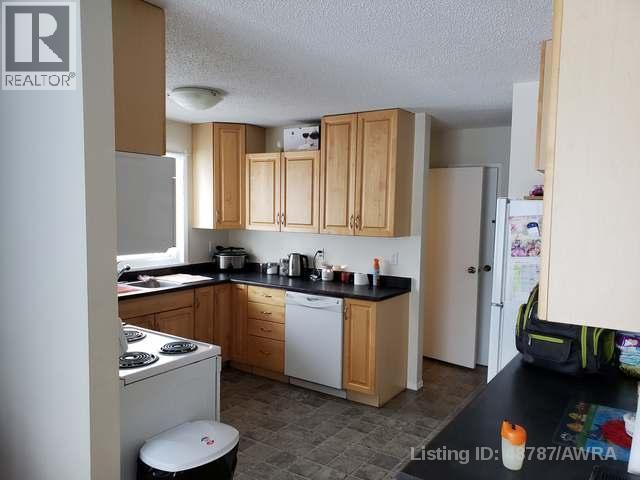 10850 98 AVE - 6