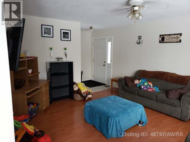 10850 98 AVE - 8