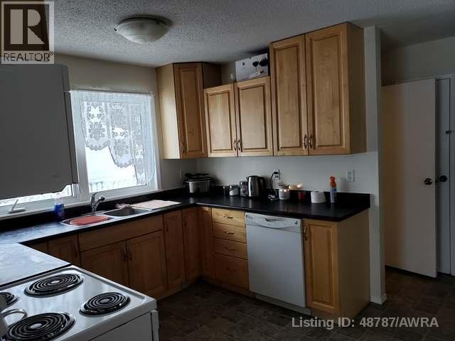 10850 98 AVE - 4