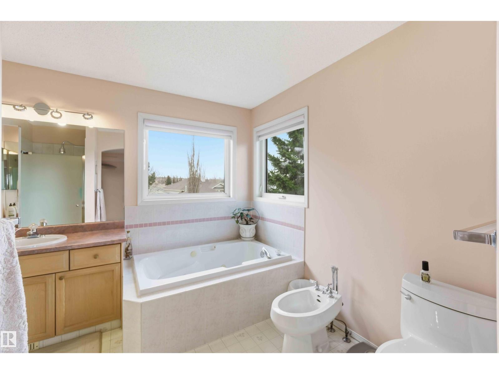 #1 COLONIAL CL, Beaumont