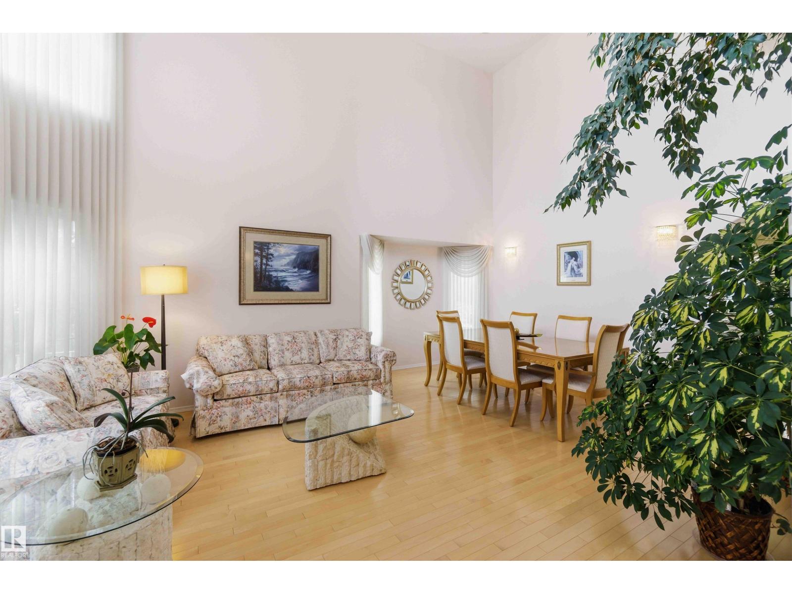 #1 COLONIAL CL, Beaumont