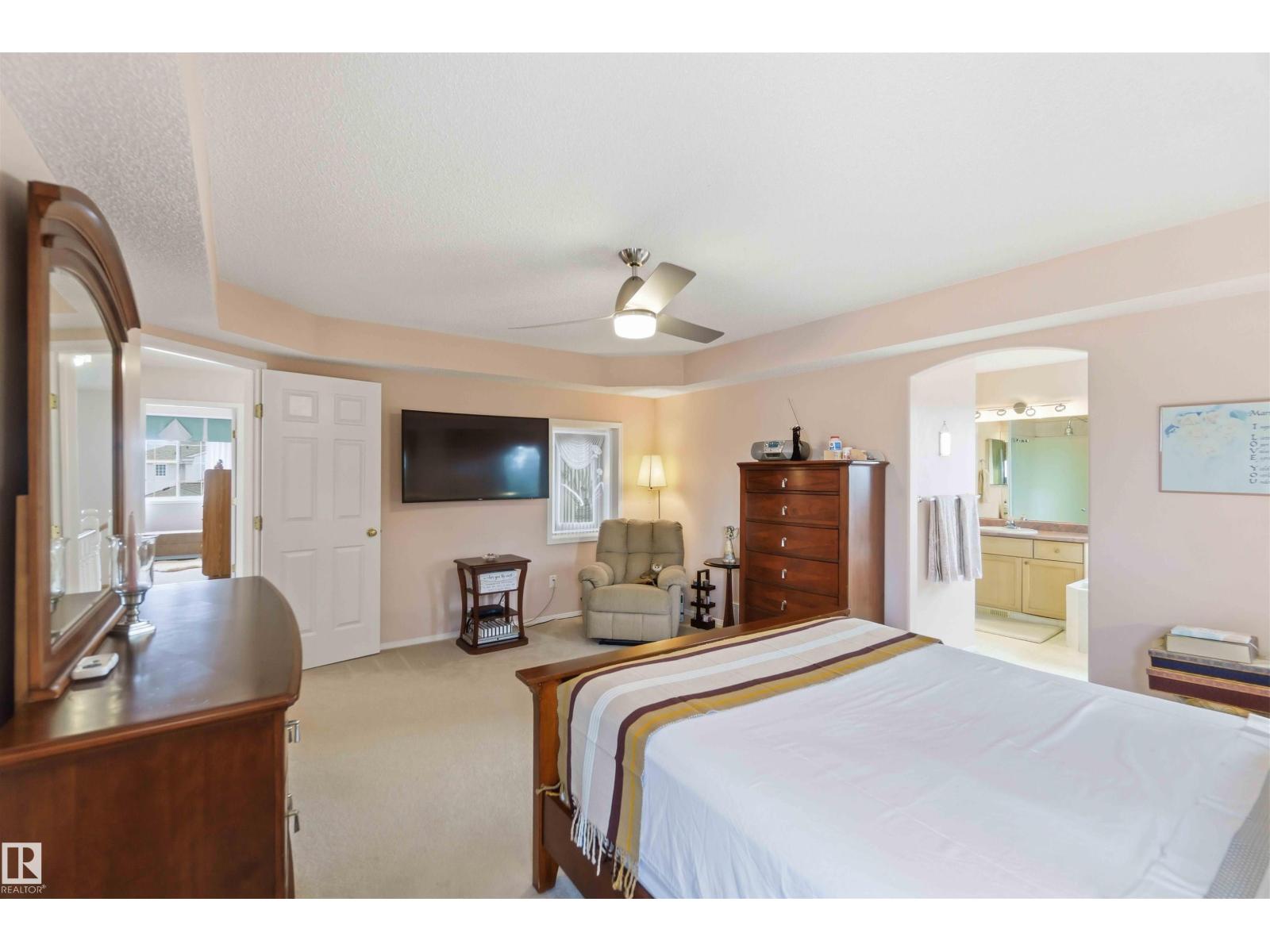 #1 COLONIAL CL, Beaumont