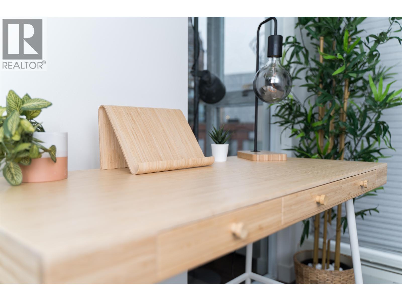 612 618 ABBOTT STREET, Vancouver