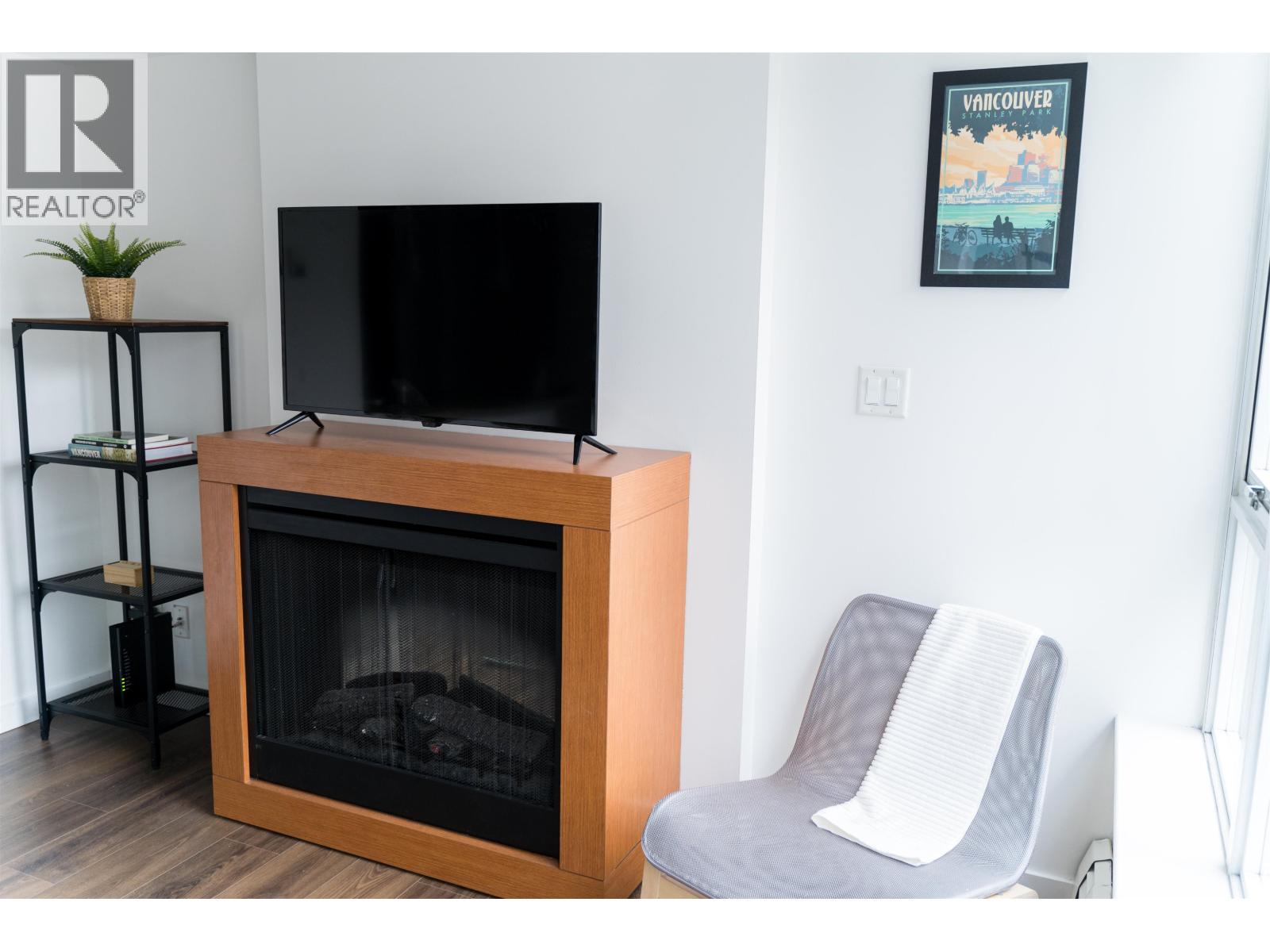 612 618 ABBOTT STREET, Vancouver