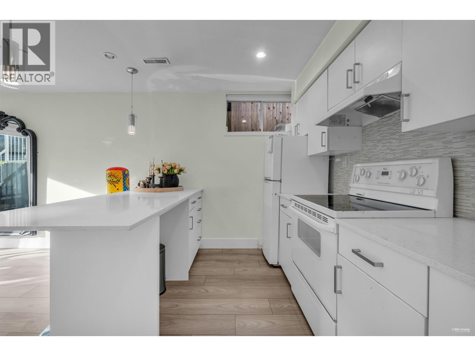 633 FIR STREET, North Vancouver