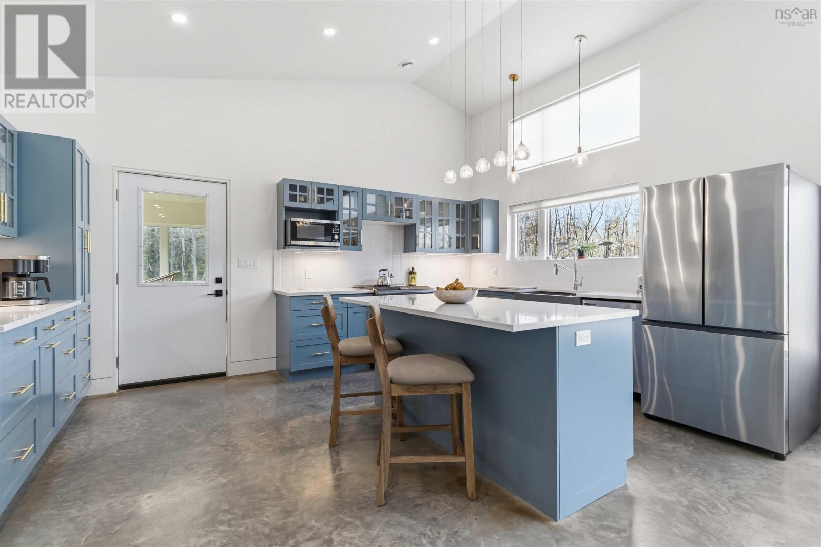 Property 21 of 50 of 87 Golden Horizon Drive