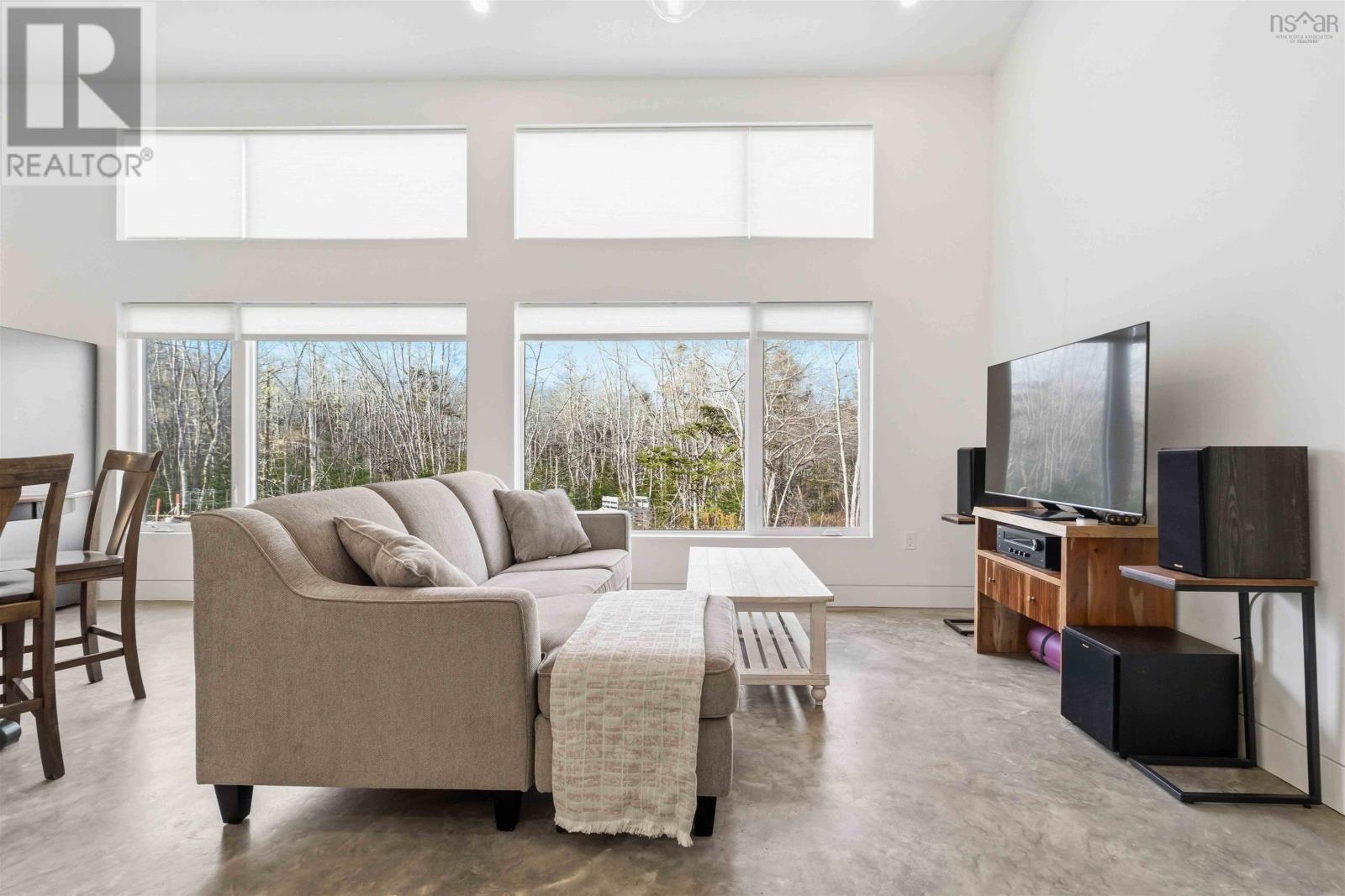 Property 9 of 50 of 87 Golden Horizon Drive